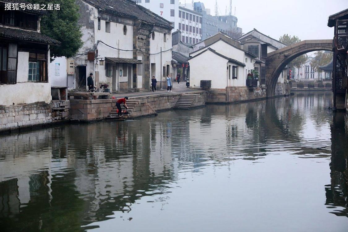不管蒸什么“鱼”,五星大厨最注意这1步,难怪饭店鱼肉鲜嫩不腥